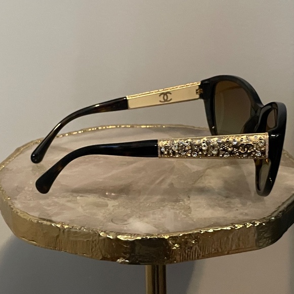 NIB CHANEL ACETATE BROWN GOLD CC LOGO CRYSTAL SUNGLASSES SUNNIES main image 9